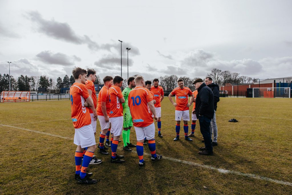 3e Elftal CSVC krijgt nieuwe tenue 2